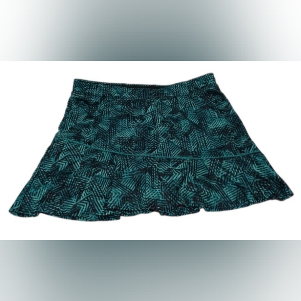 MADE FOR LIFE  ACTIVE WEAR QUICK DRY LIGHT SKORT  SIZE: XL  TEAL